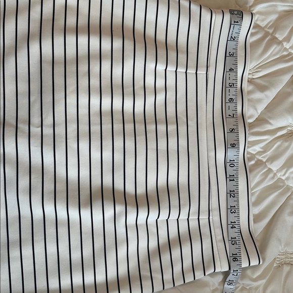 Antonio Melani Size 10 Black and White Skirt - Picture 8 of 8